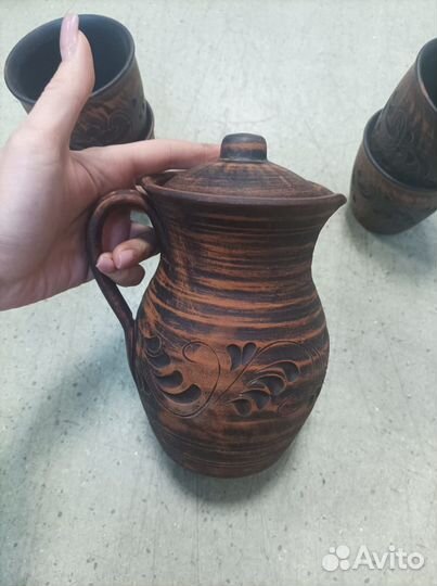 Глиняный кувшин