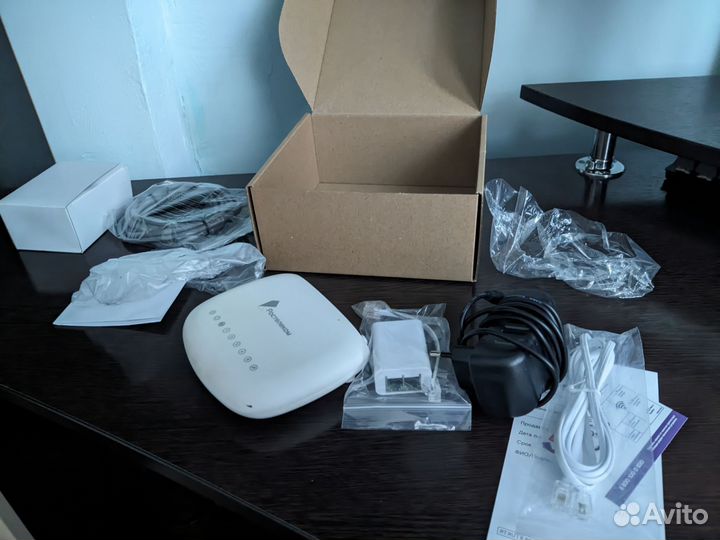 Wifi роутер ZTE zxhn H108N