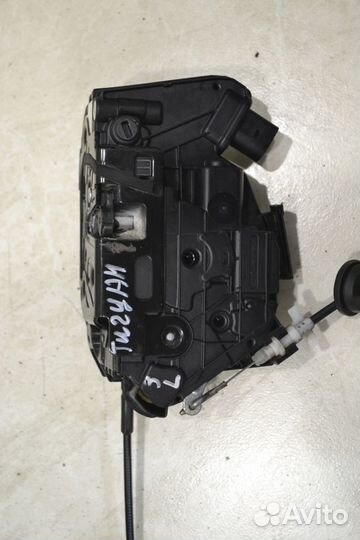 Замок двери задний левый Volkswagen Tiguan