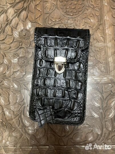 Кожаный чехол для смартфона