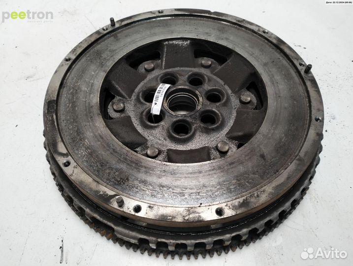 Б/У Б/У Маховик 8200799575 renault