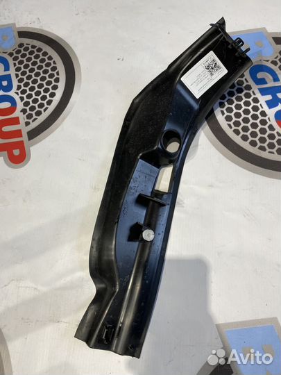 Водосточный желоб Лев. 51497487593 бмв