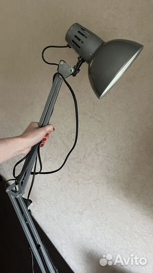 Лампа настольная