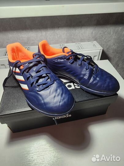 Бутсы сороконожки adidas