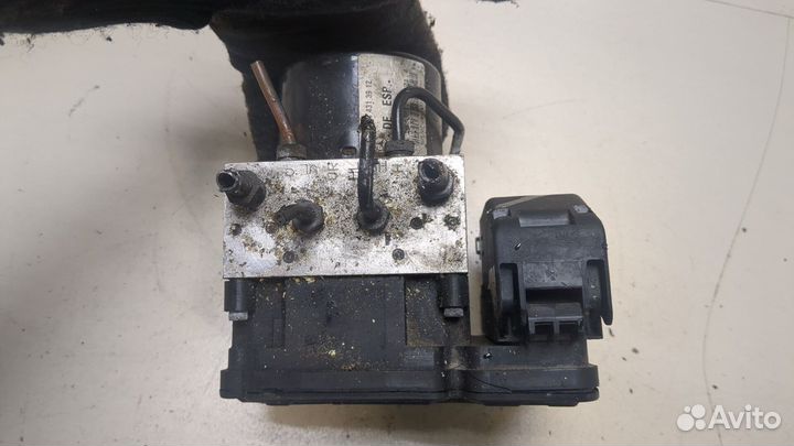 Блок абс, насос Mercedes C W204, 2010