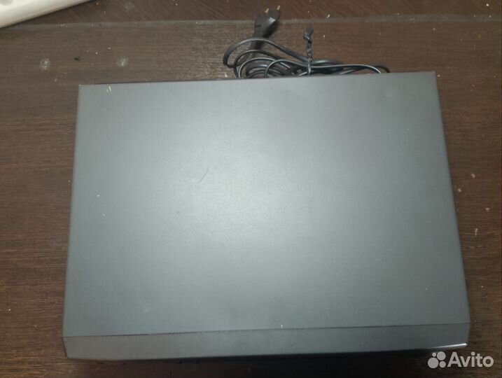 Видеомагнитофон от LG