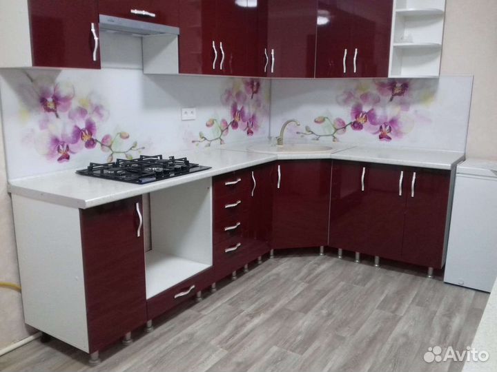 Кухонные гарнитуры