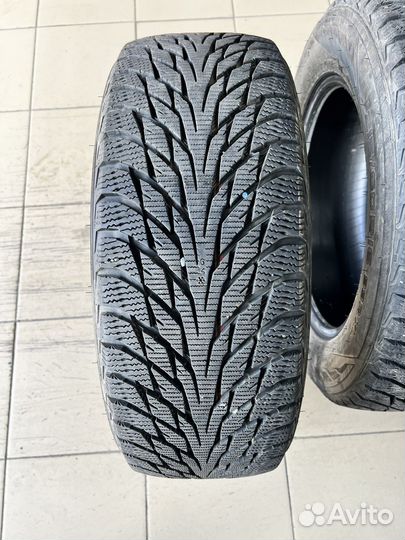 Nokian Tyres Hakkapeliitta R2 215/60 R16 99R