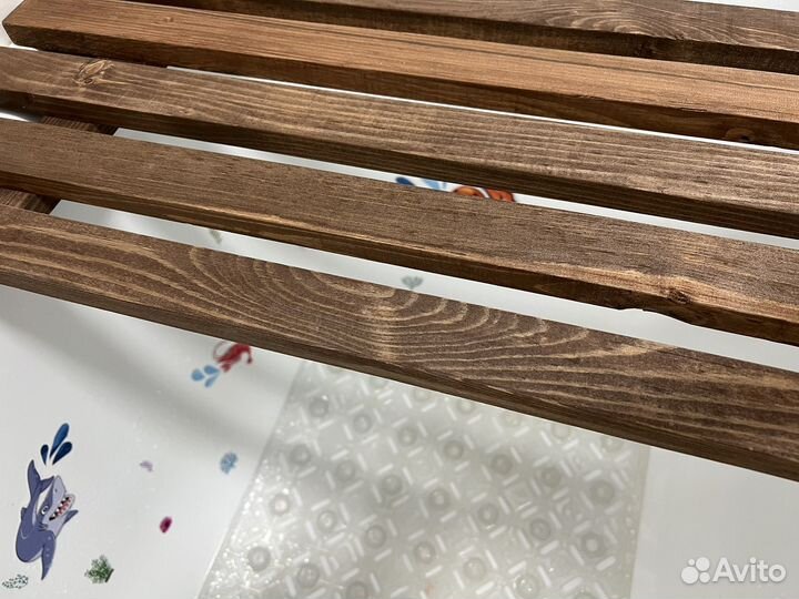 Полка для ванны деревянная