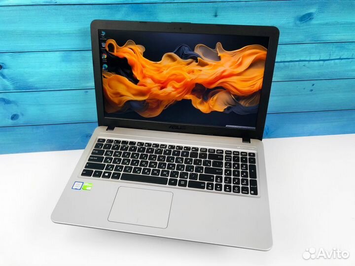 Ноутбук Asus Intel / Geforce / SSD