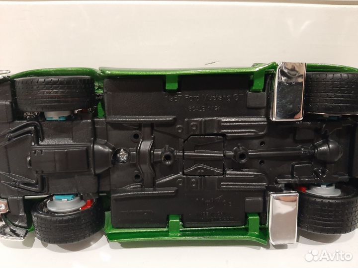 Модель Ford mustang Maisto