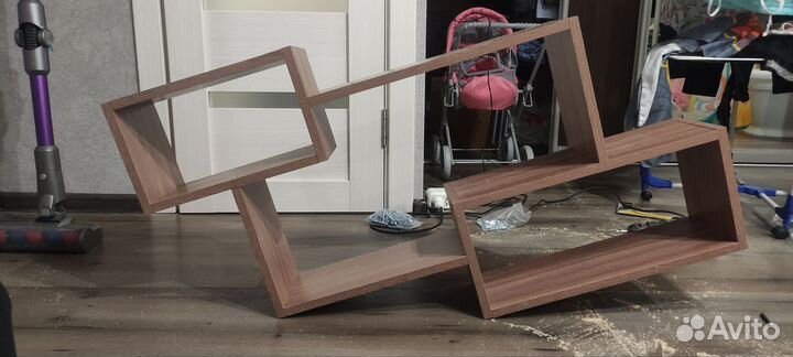 Полочка настенная