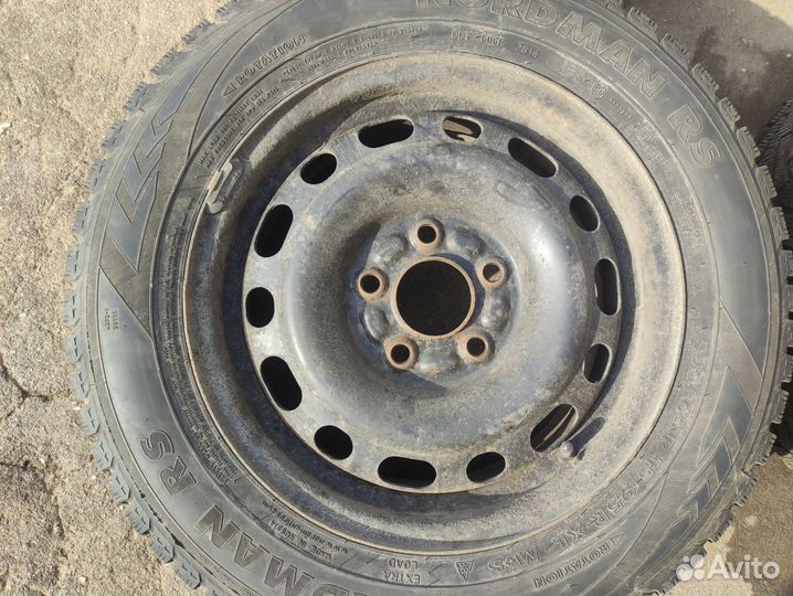 Колеса Mazda 3 R15 Nokian Зимние