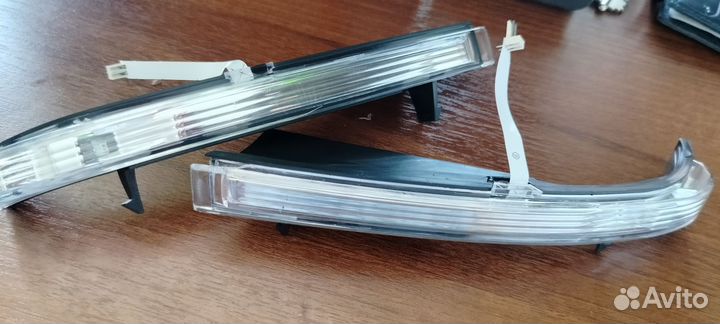 Повторители поворотников в зеркала priora 2110