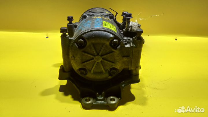 Компрессор кондиционера для Mitsubishi Carisma