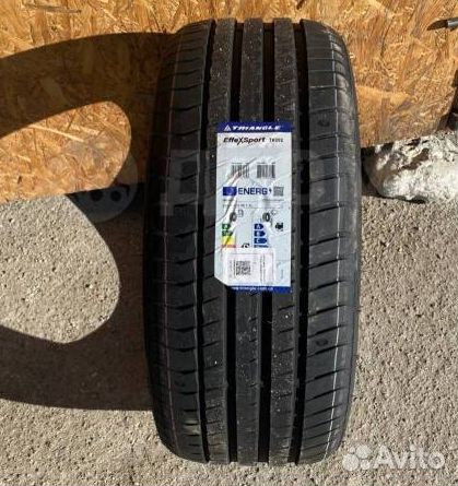 Triangle EffeXSport TH202 245/40 R20