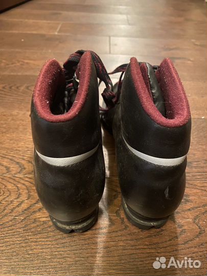 Лыжные ботинки 34, 35, 38, 39