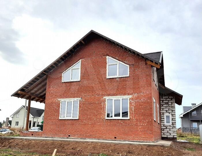 Дом 154,2 м² на участке 12 сот.