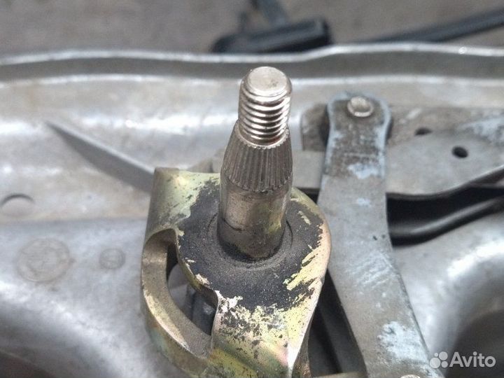 Трапеция дворников Bmw 7 E38