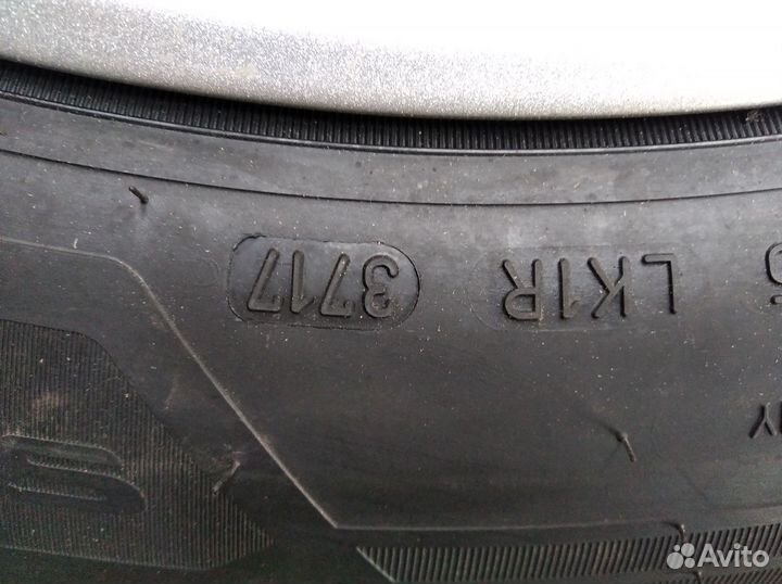 R18 Goodyear Eagle F1 Asymmetric 3 235/60, PCD 5x108 DIA 63.4