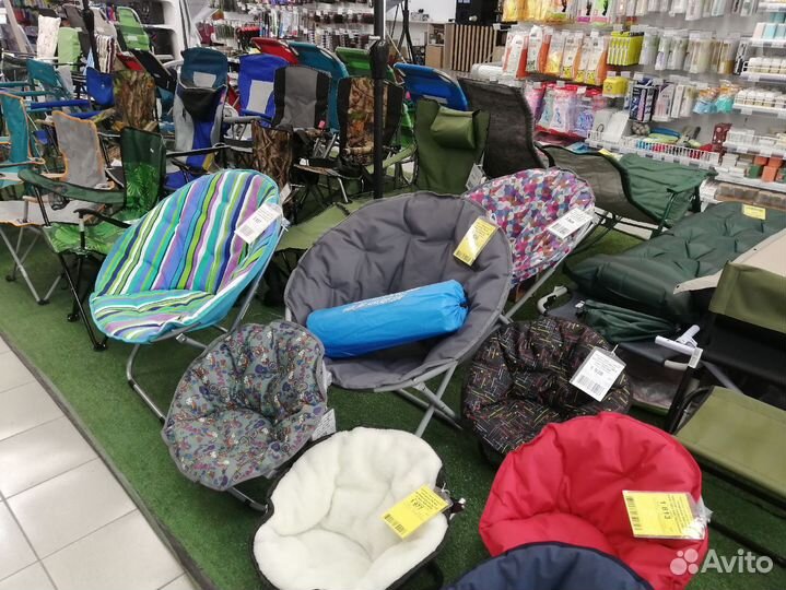Туристическая палатка, кресло-шезлонг, кемпинг