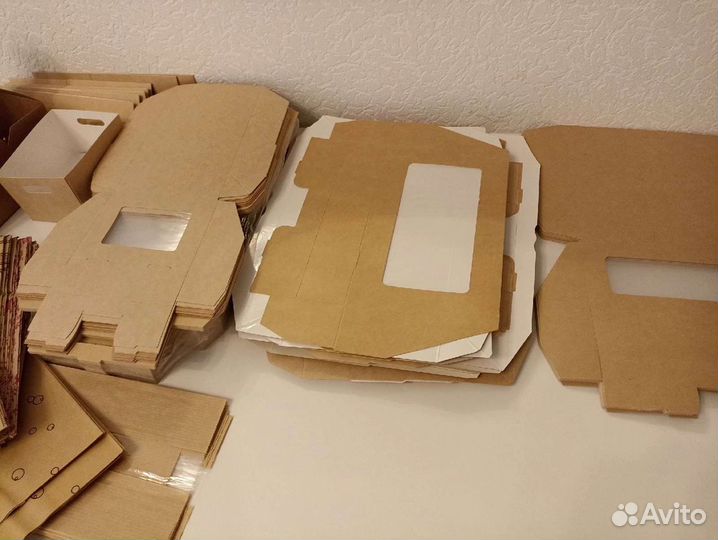 Подарочная коробка упаковка