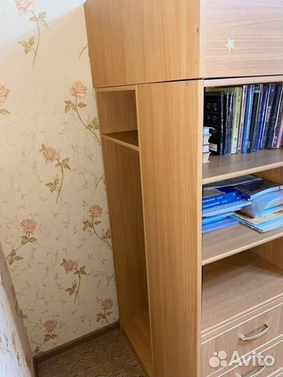 Двухъярусная кровать