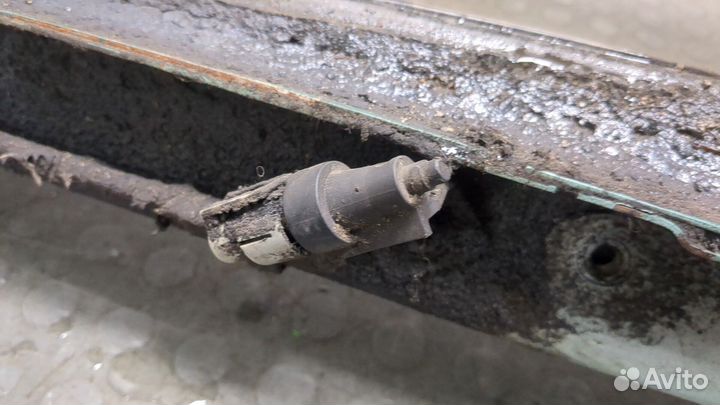 Рамка передняя Chrysler Voyager