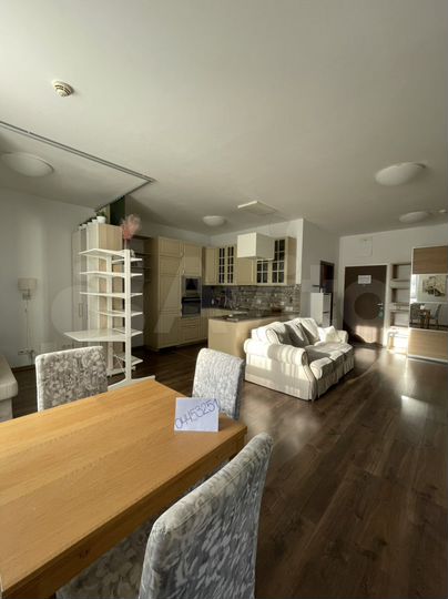 2-к. квартира, 78 м², 2/5 эт.