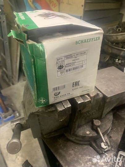 Помпа Ауди ауди 100 с3, 100 с4, а6 с4