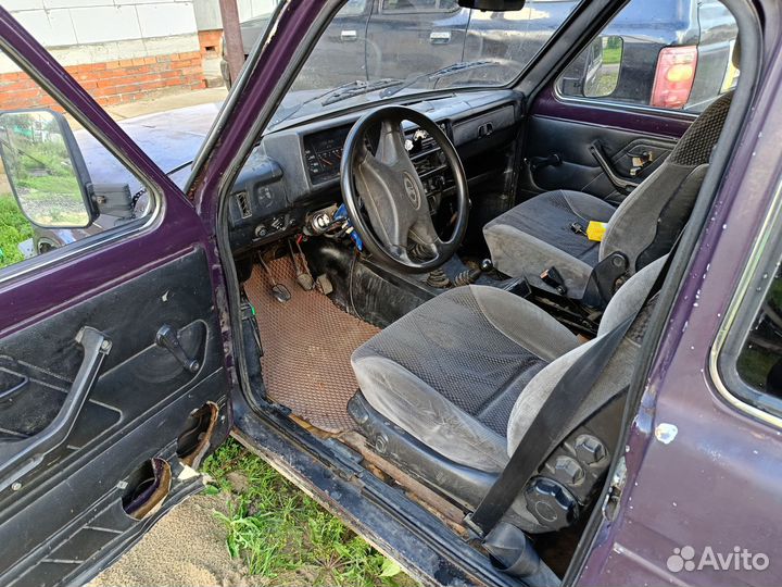 LADA 4x4 (Нива) 1.7 МТ, 2002, 8 910 км