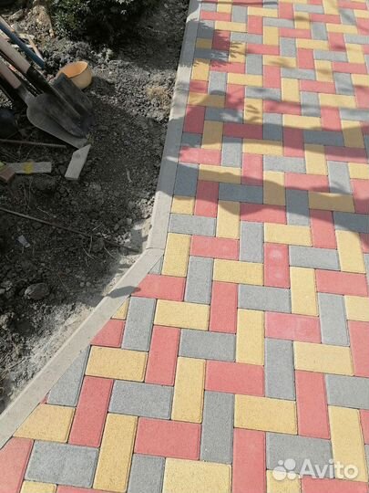 Укладка тротуарной плитки и брусчатки