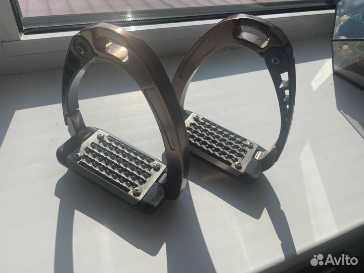 Безопасные стремена