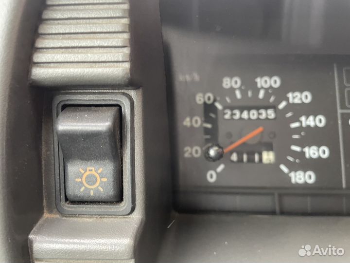 ВАЗ 21099 1.5 МТ, 2002, 233 000 км