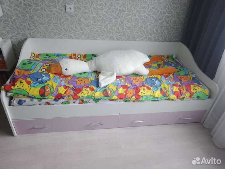 Детская кровать с матрасом