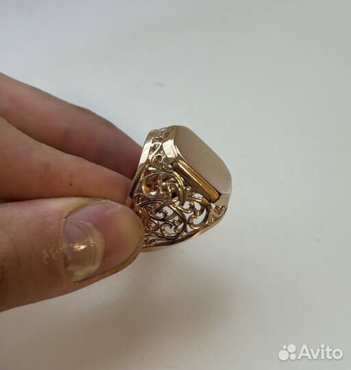Золотое кольцо Печатка 585 пробы