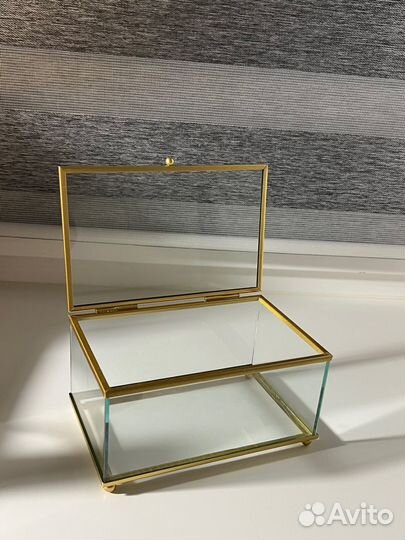 Шкатулка из стекла