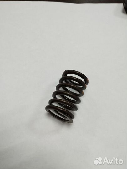 Пружина клапана audi a8 d2 aуди а8 д2 akg 4,2