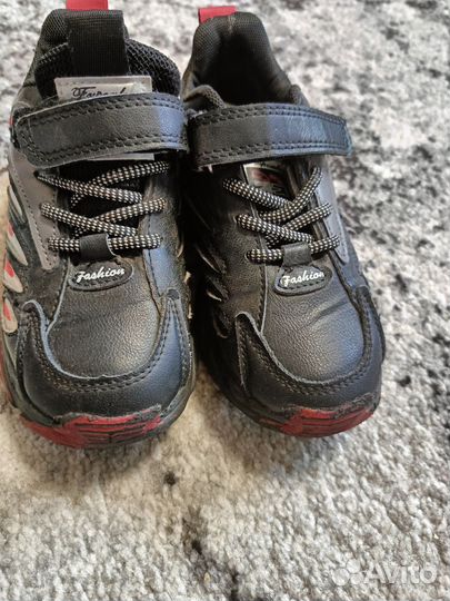 Кроссовки детские 31 размер