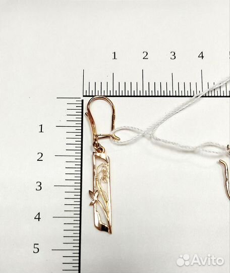 Золотые серьги