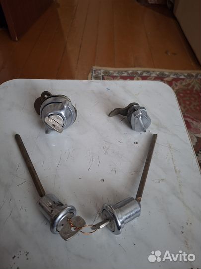 Замки дверей газ 3102