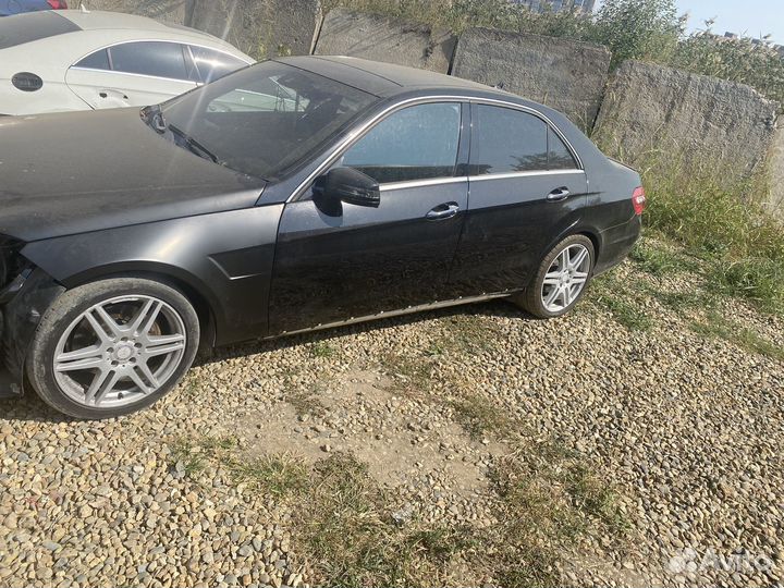 Колеса на mercedes r18 разноширокие