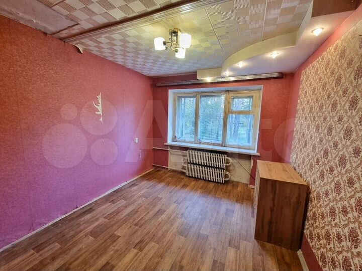 Комната 12 м² в 7-к., 1/5 эт.