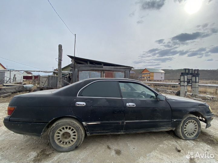 Toyota Crown, 1994