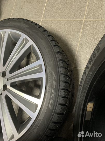 Pirelli Ice Zero 245/40 R20 99T