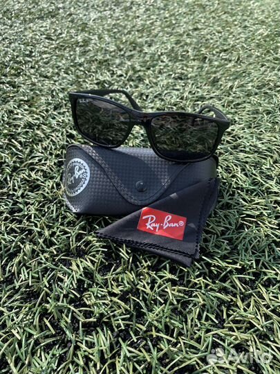 Солнцезащитные очки Ray Ban