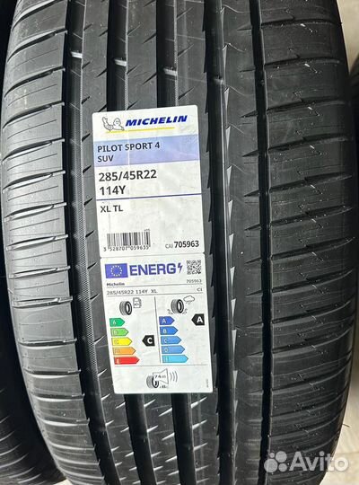 Michelin Pilot Sport 4 SUV 285/45 R22
