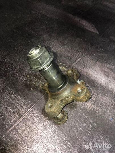 Цапфа задняя Nissan Almera G15 K4M 2014