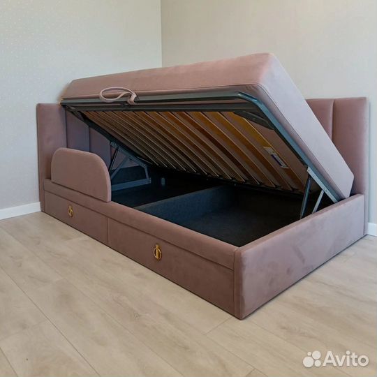 Кровать детская угловая