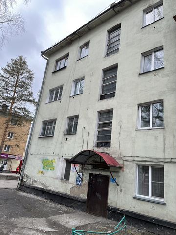 1-к. квартира, 32 м², 4/4 эт.